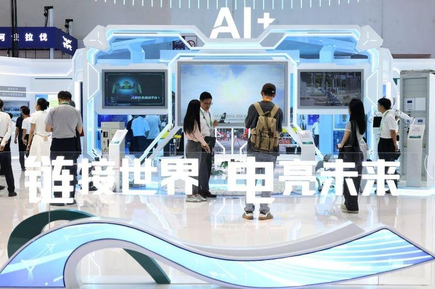 雌雄双盗睡着后被网约车送派出所